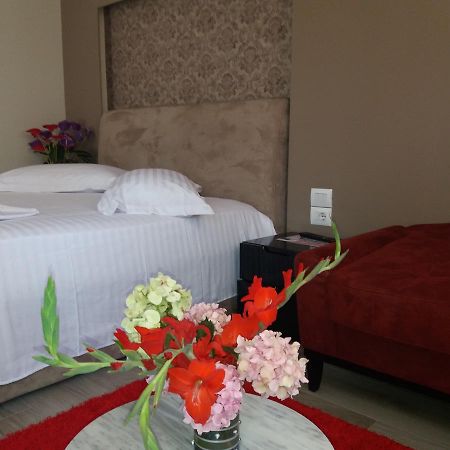 Hotel Erandi Rinas Exterior photo