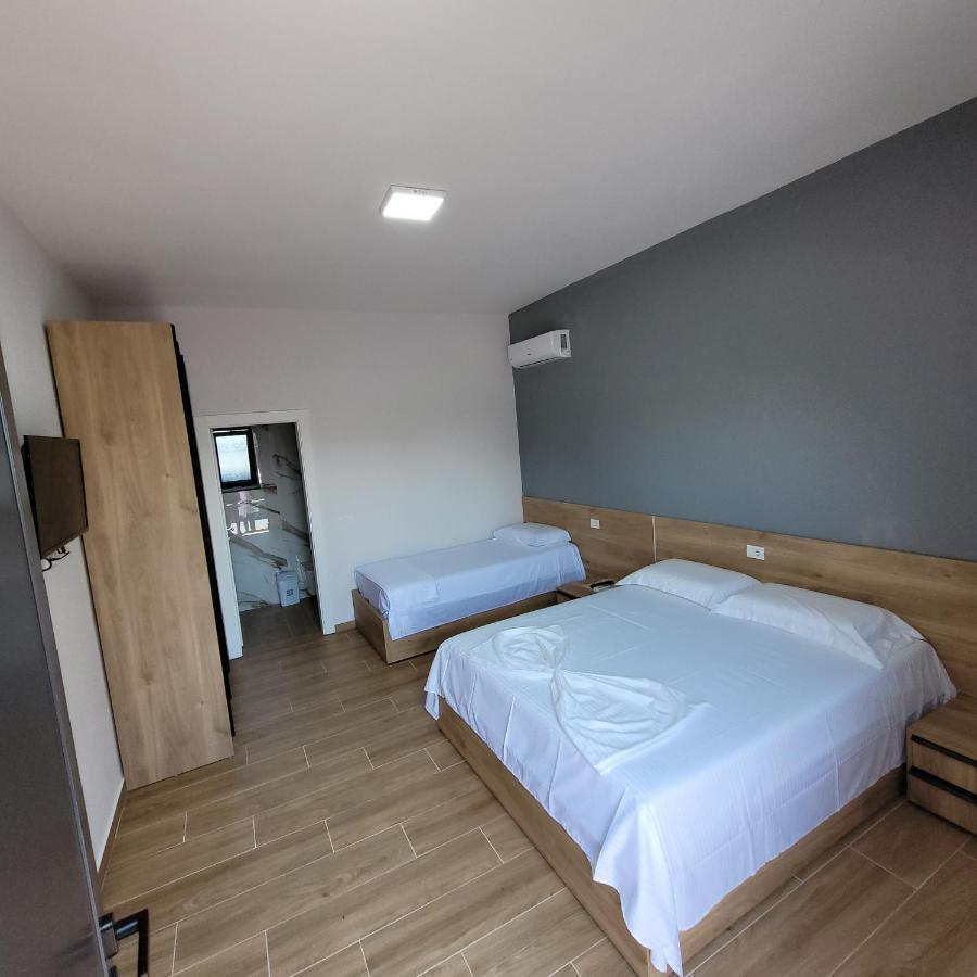Hotel Erandi Rinas Exterior photo